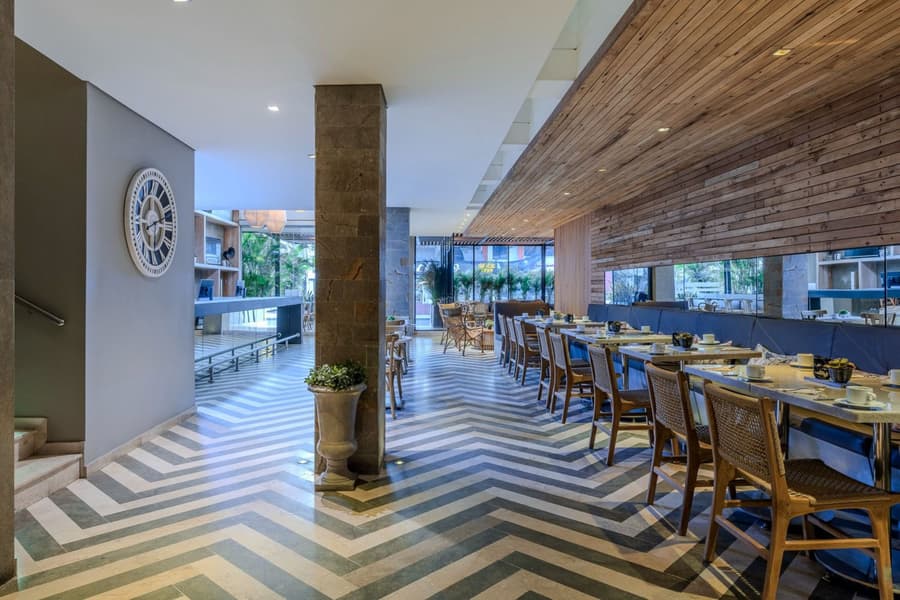Oz Hotel