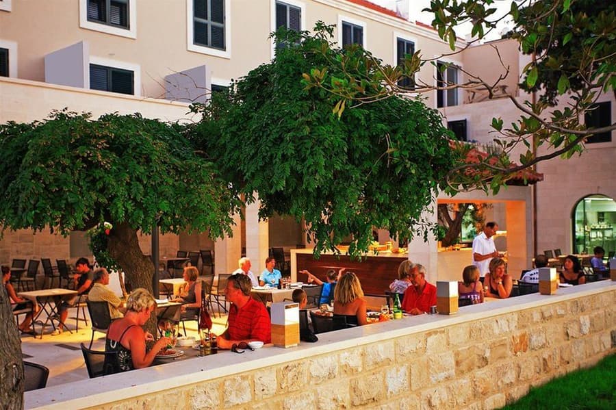 Lipa Hotel