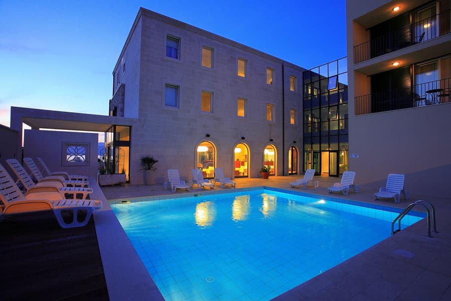 Lipa Hotel