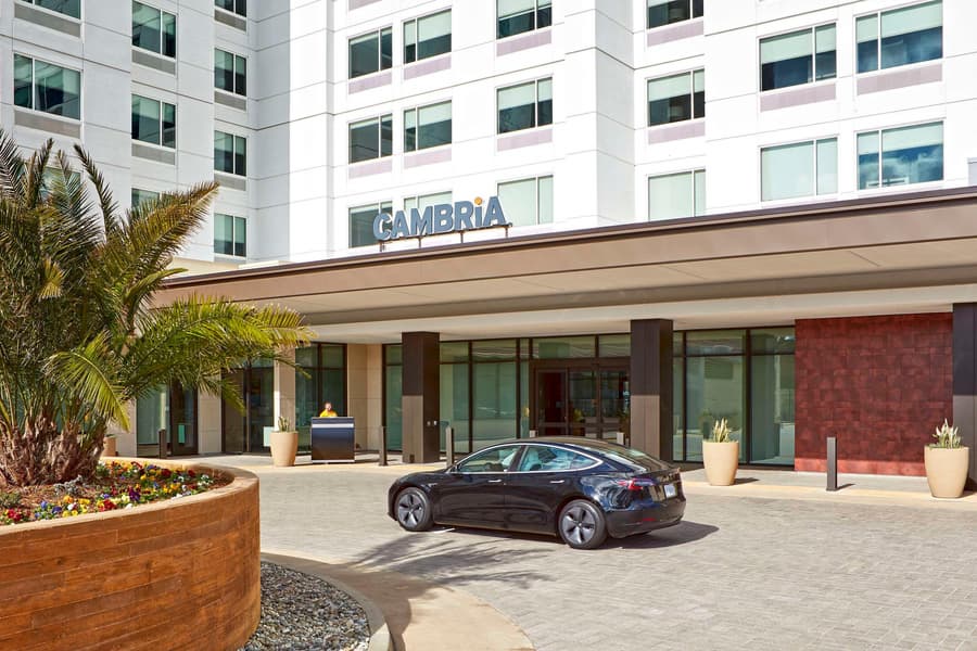 Anaheim Suites