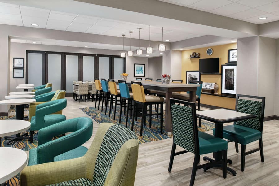 Hampton Inn By Hilton Champaign Southwest