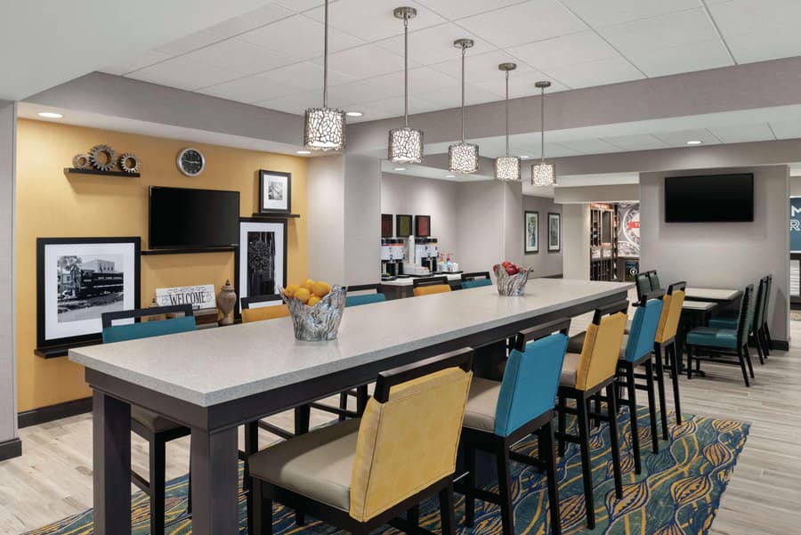 Hampton Inn By Hilton Champaign Southwest