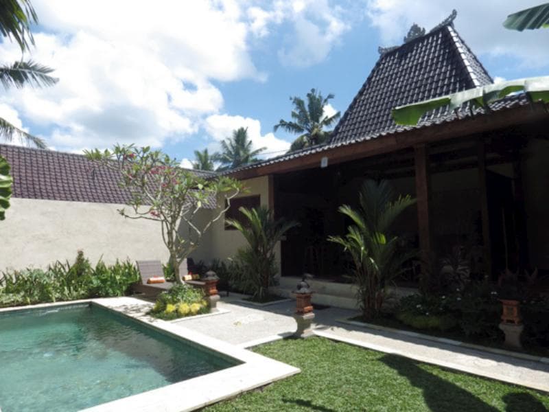 Lily Lane Villas