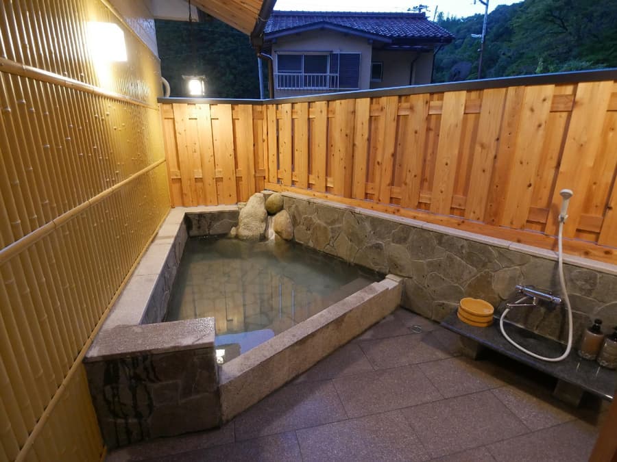 J-Hoppers Kumano Yunomine Guesthouse