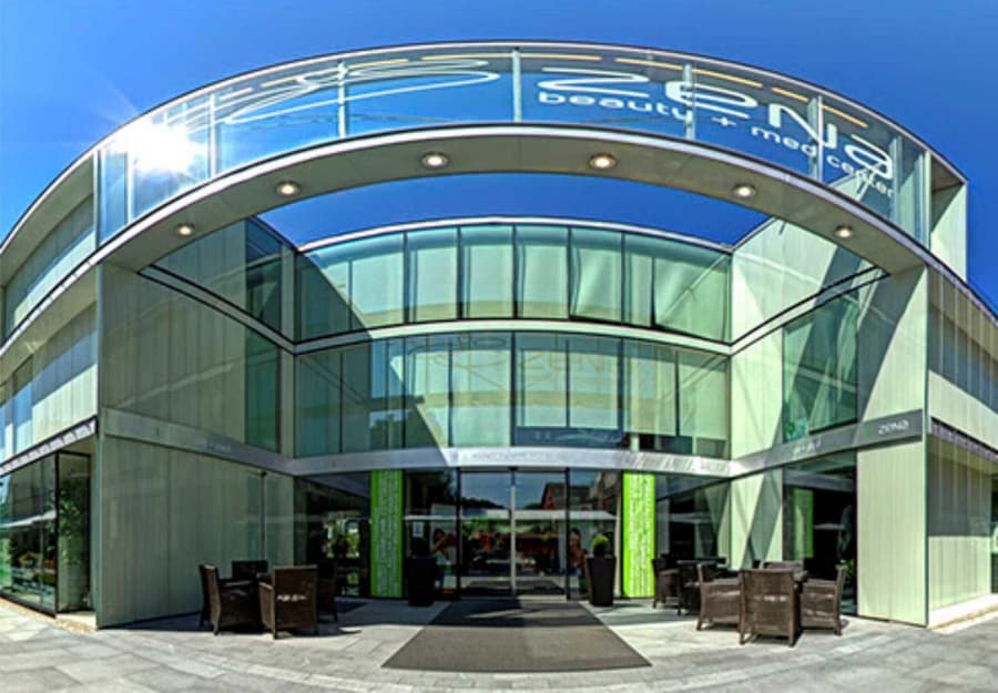 Hotel ZENA beauty & shopping center