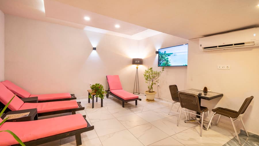 Mogons Exclusive Hotel