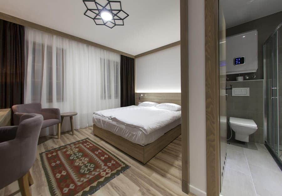 Hotel Emen