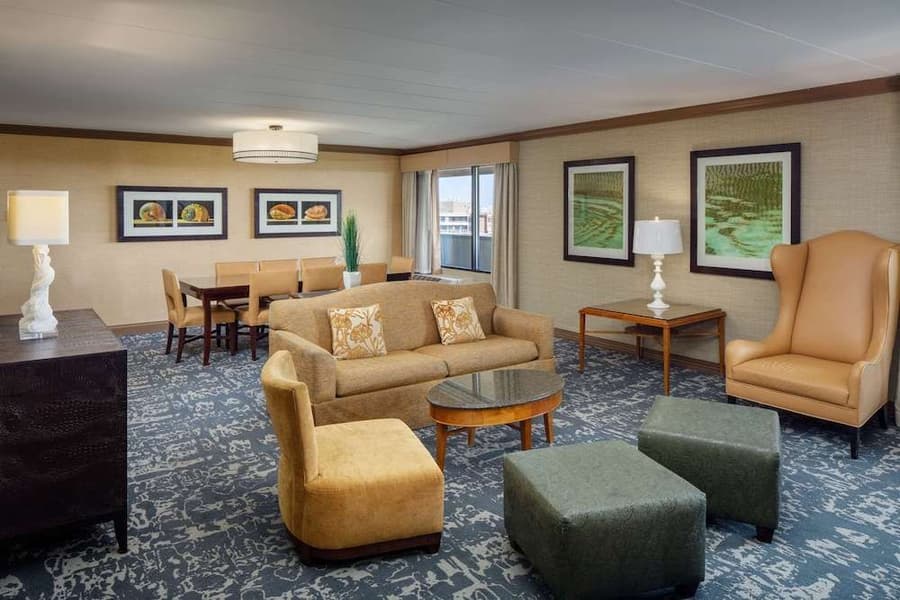 Doubletree By Hilton Hotel Boston North Shore