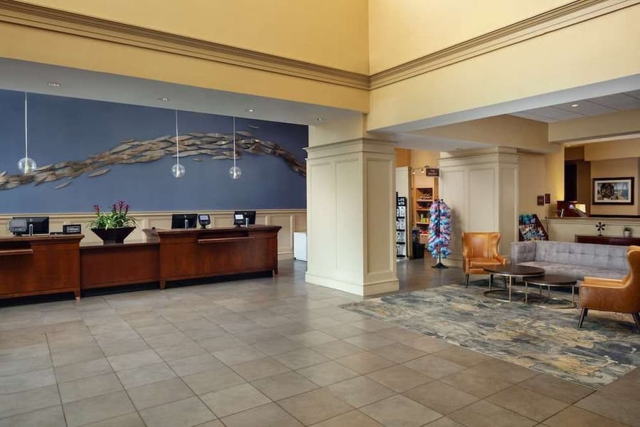 Doubletree By Hilton Hotel Boston North Shore
