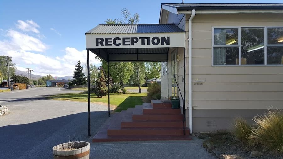 High Country Motel And Backpackers