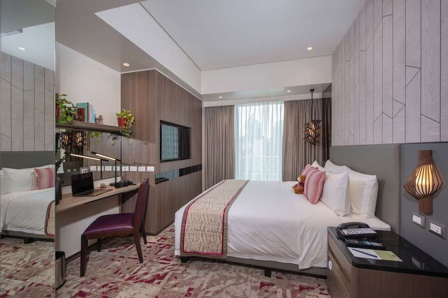 Somerset Salcedo, Makati