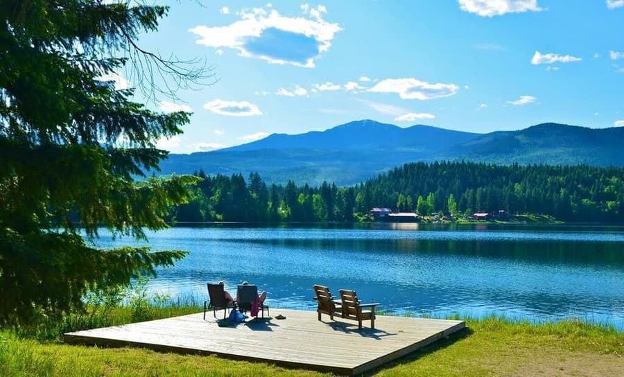 Dutch Lake Motel