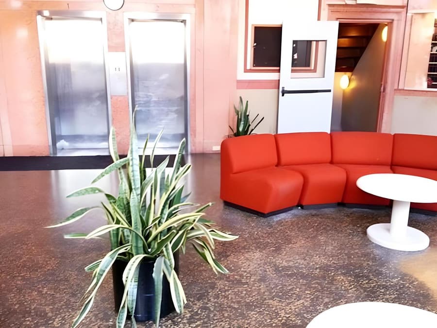 Riviera Hotel