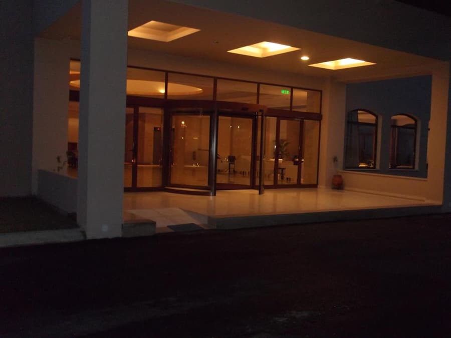 Siris Hotel