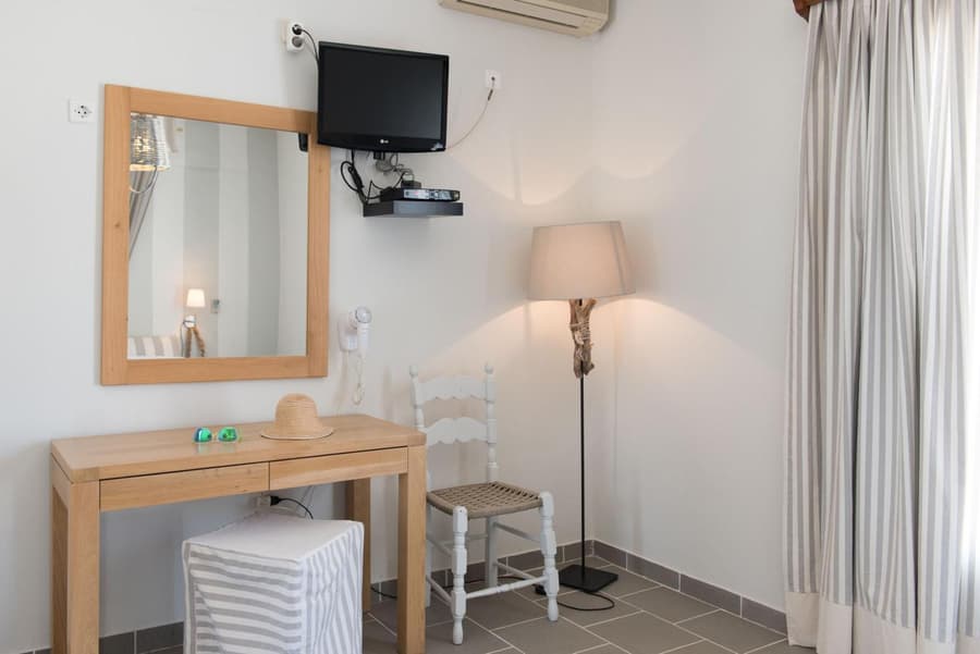 Aeolos Hotel