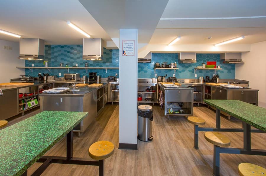 Jasper Downtown Hostel