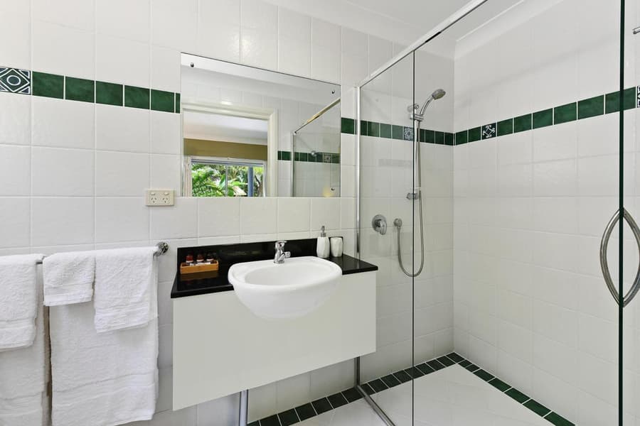 Azura Beach House B&B