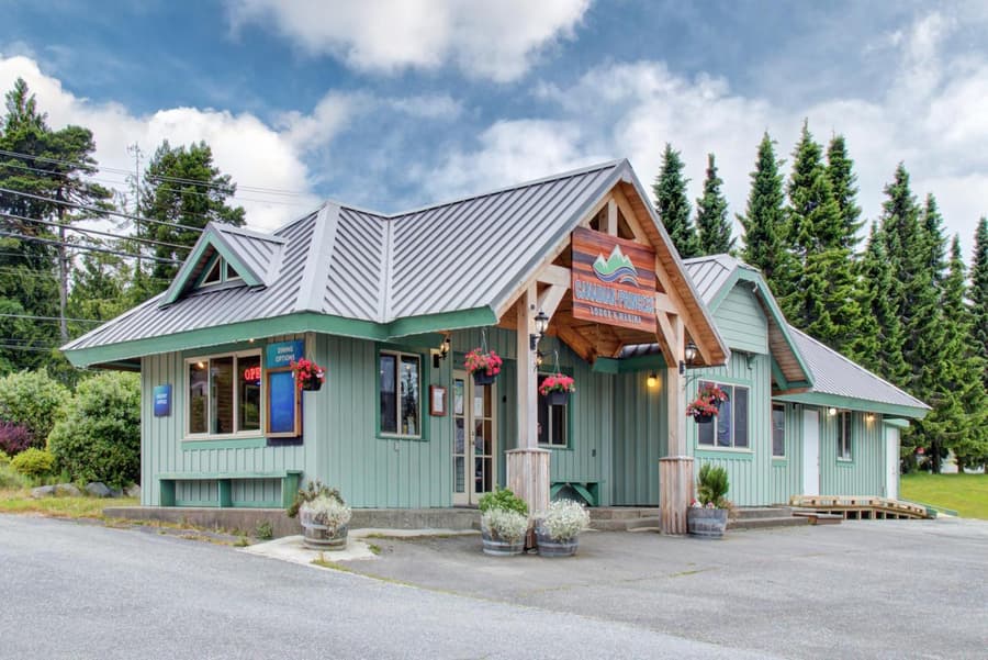 Canadian Princess Lodge & Marina