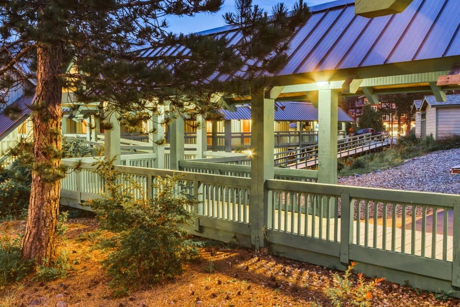 Canadian Princess Lodge & Marina