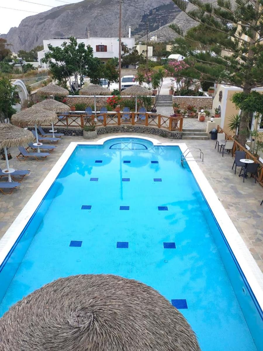 Ira Apartments