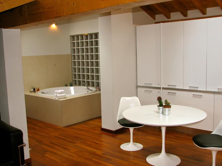 Parizzi Suites&Studio Restaurant