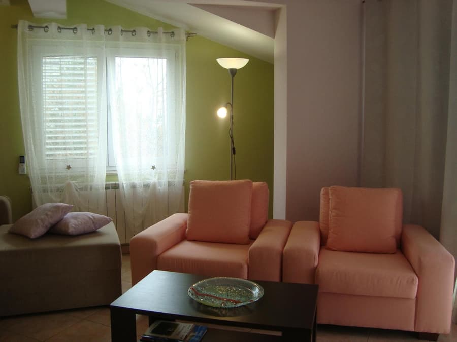 Apartments Eja