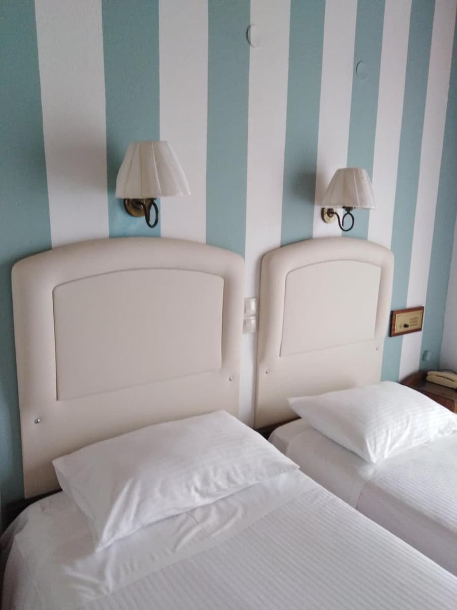 Kouros Hotel