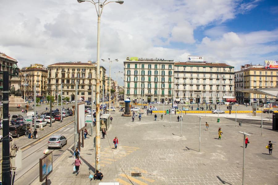 Agora’ dei Mille