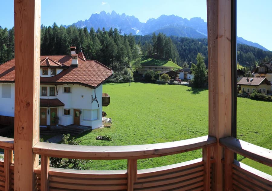 Garni - Hotel Am Burghuegel