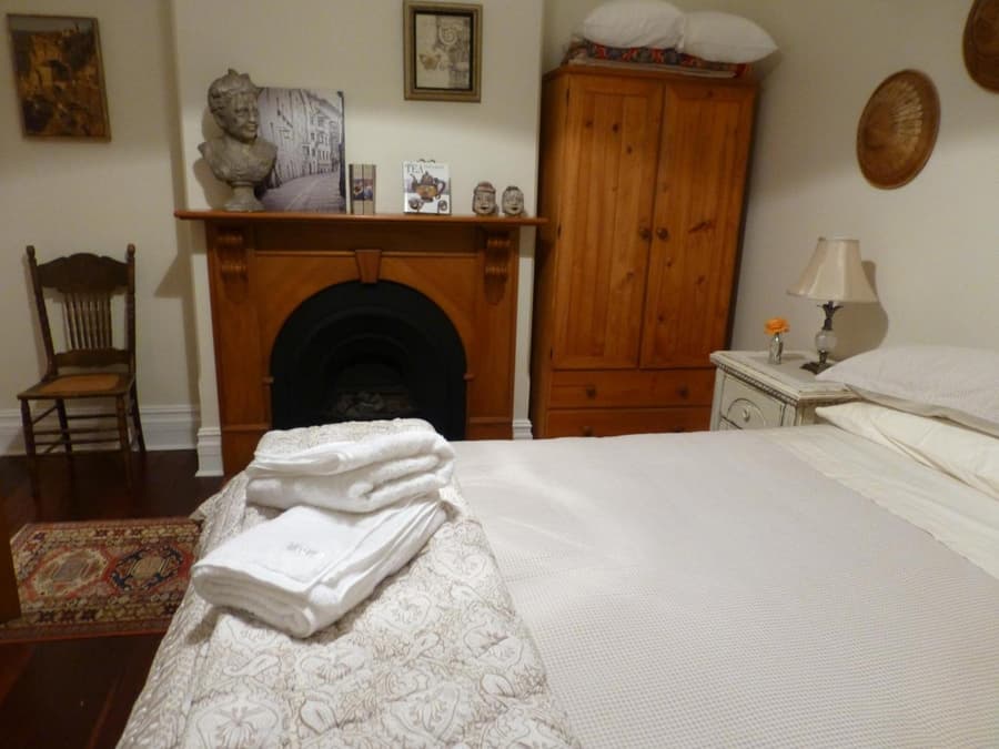 Lakeside Bed & Breakfast