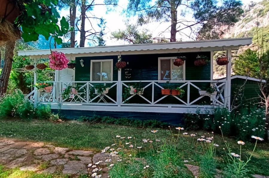 Lukkies Lodge Cirali