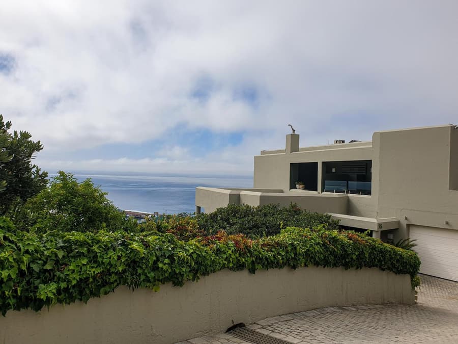 3ColoursBlue Guest House