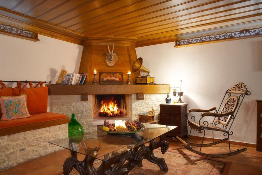 ARCHONTARIKI Historic Boutique Hotel