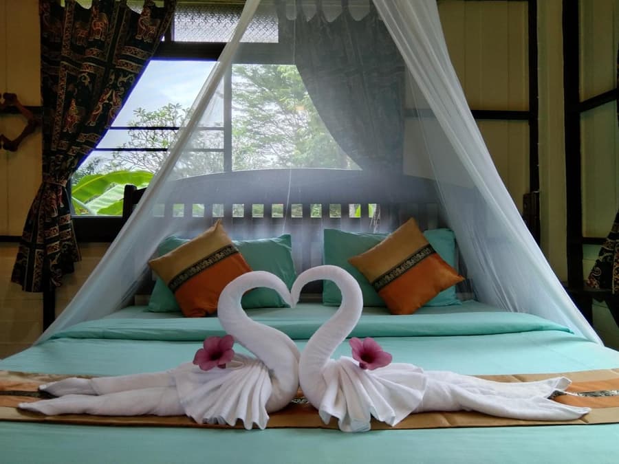 Khao Sok River & Jungle Resort