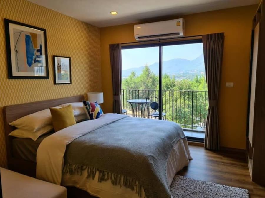 Huahin mountain view room near the beach