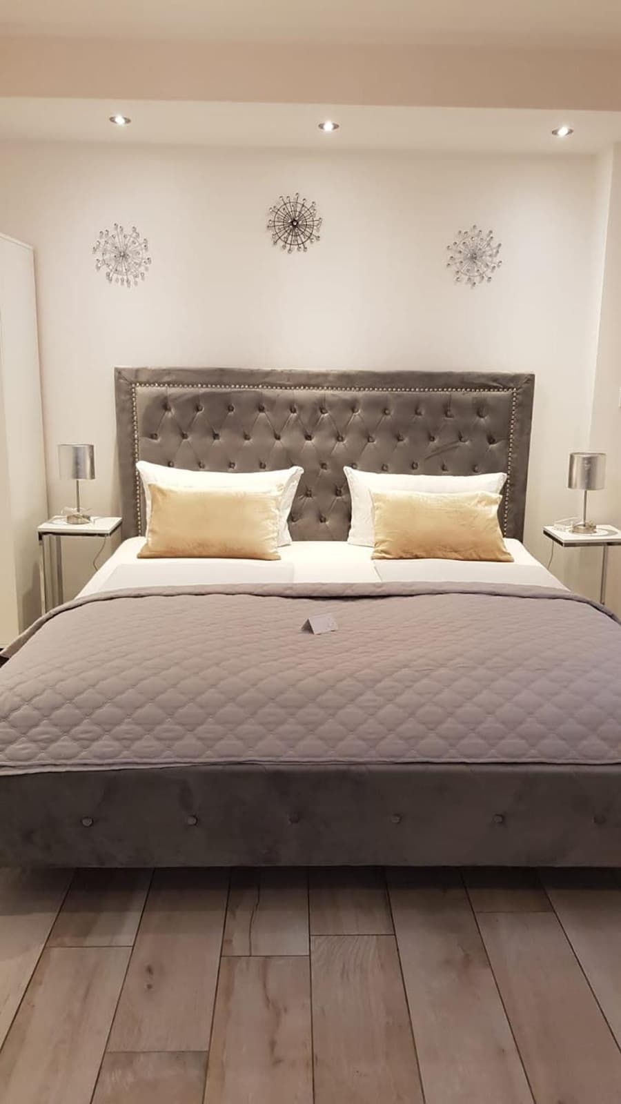 House LA Neuschwanstein Blick - Budget City Hotel