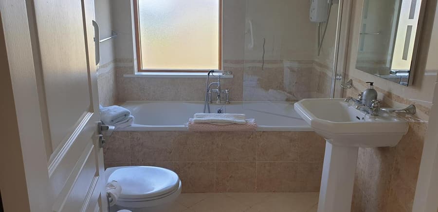 Knightsbrook Guesthouse