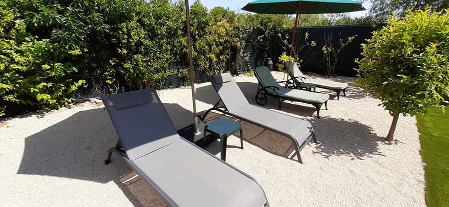 ApraHouseLoule Guesthouse