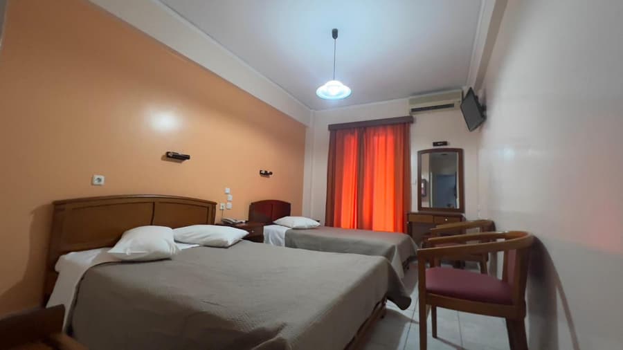 Hotel Cosmos