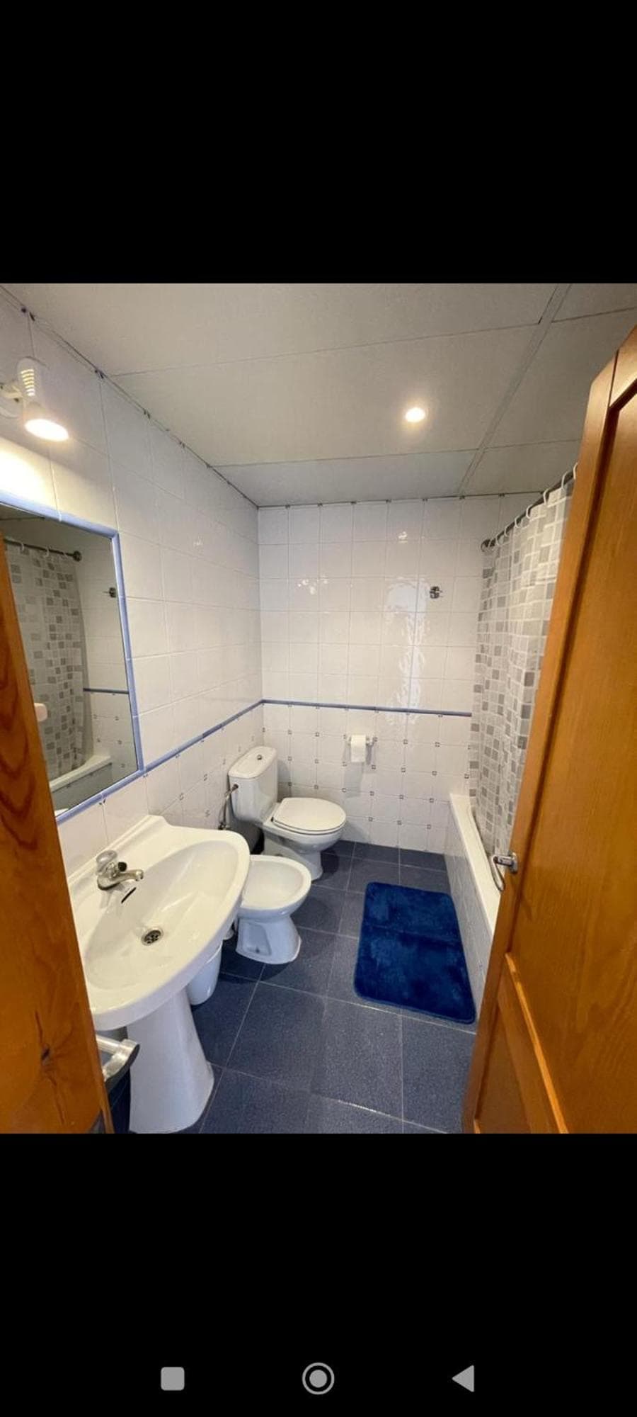 Bonito apartamento con terrazas y aparcamiento.