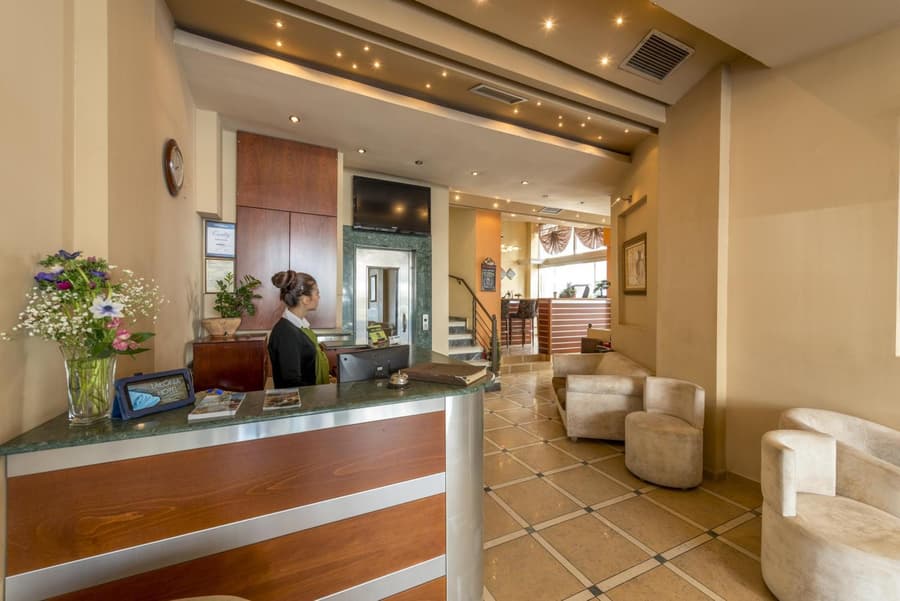 Lakonia Hotel
