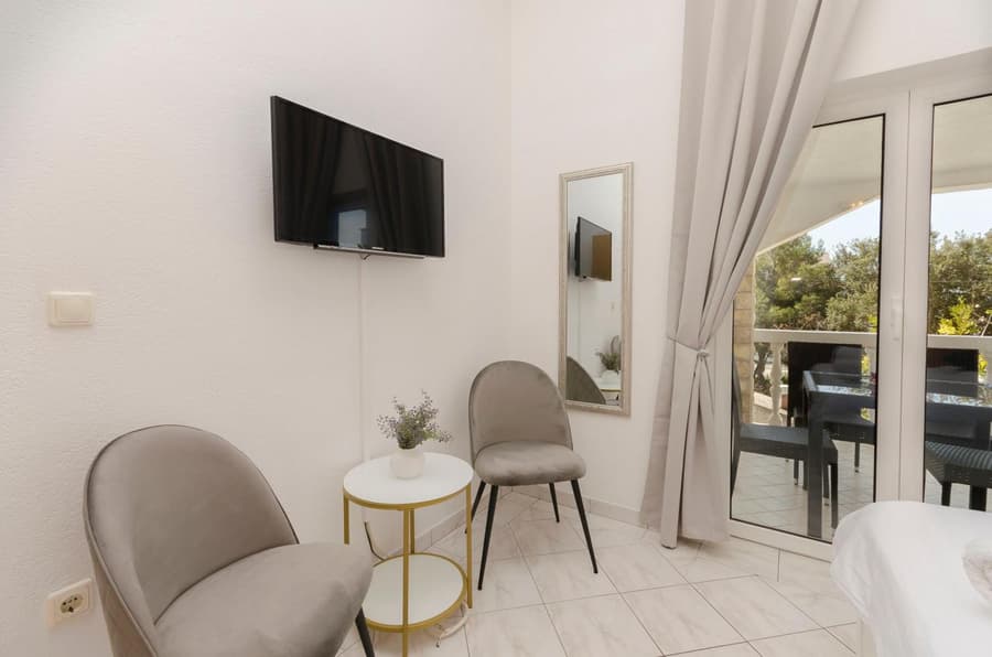 Apartments Anton