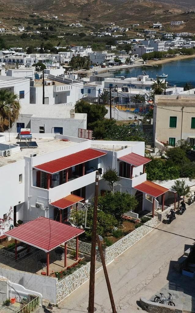 Helios Serifos