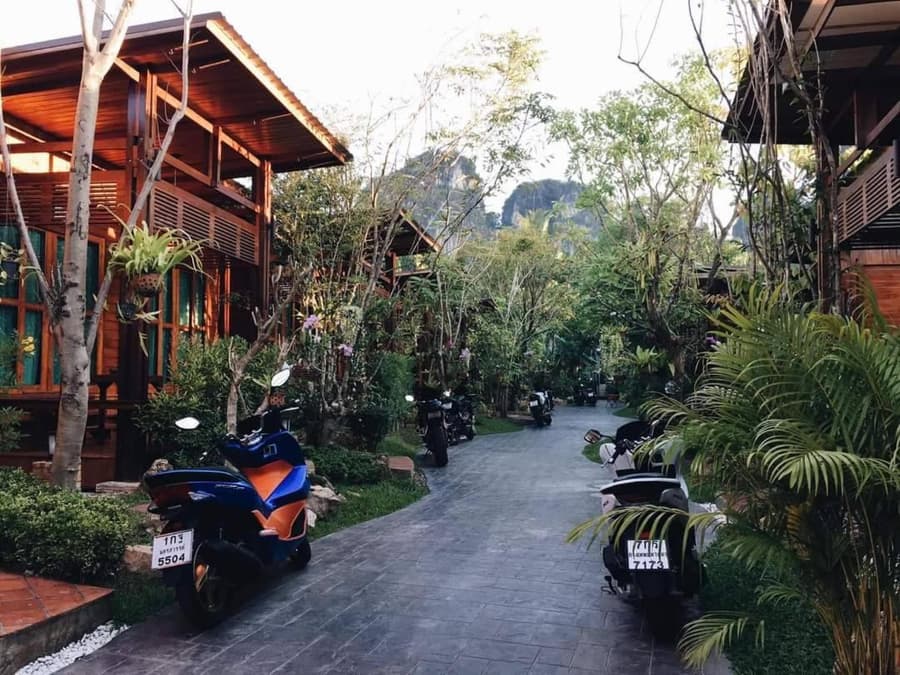 Areeya phubeach resort wooden house Coliving Coworking
