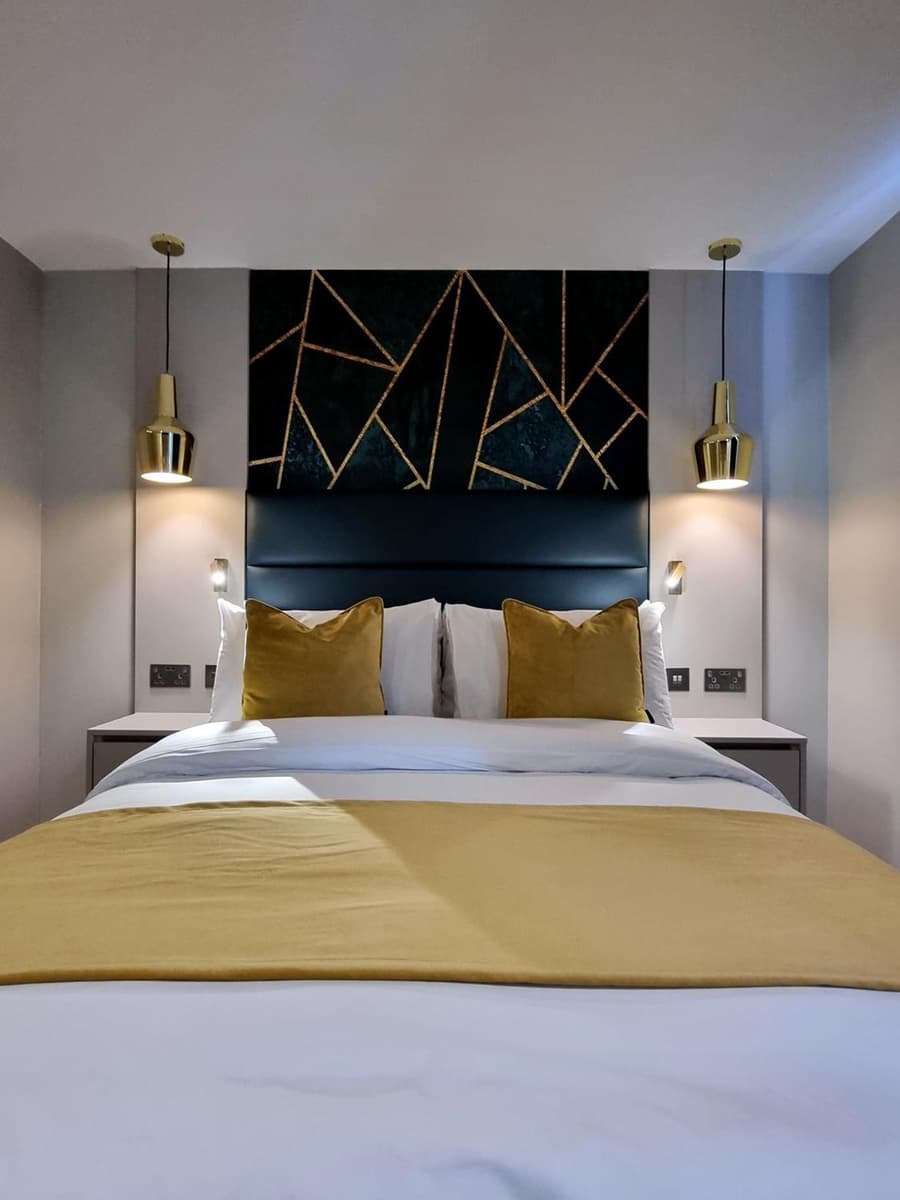 NOX Kensington Gardens