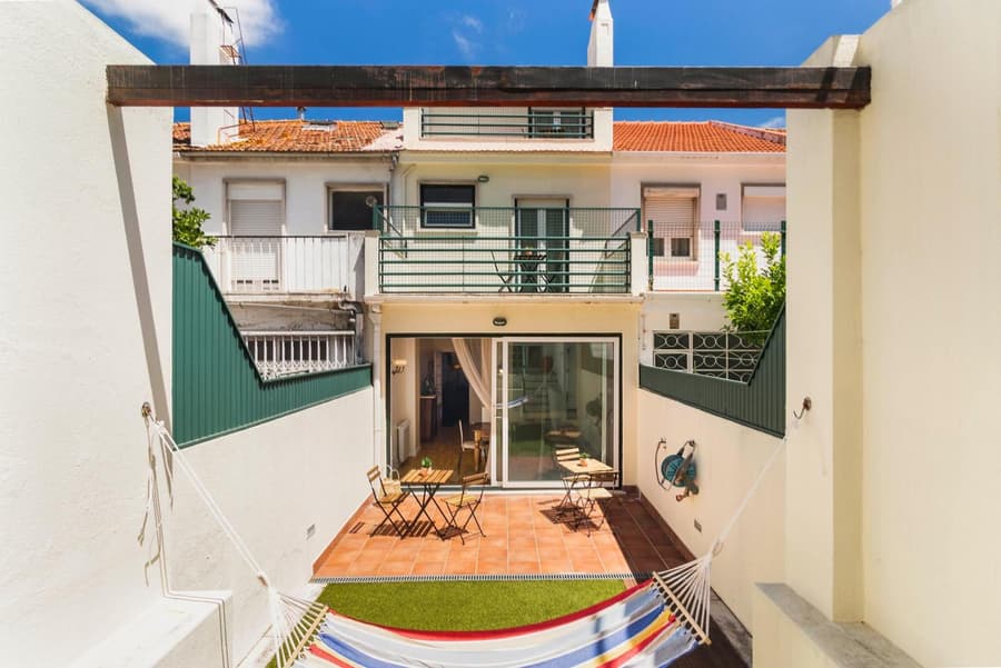 Nesha Guesthouse Lisbon