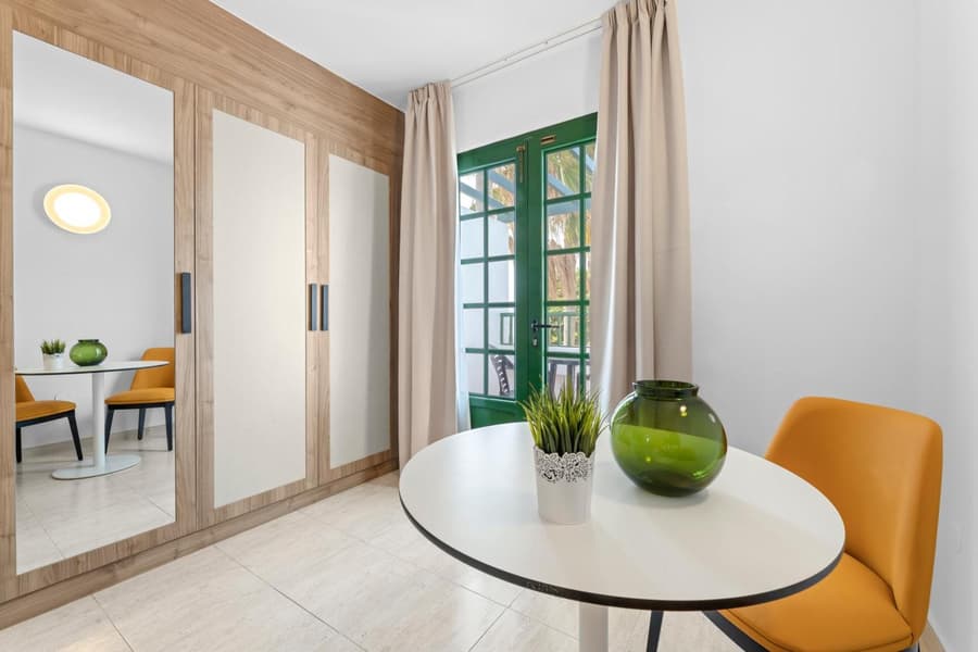 Apartamentos Tropicana