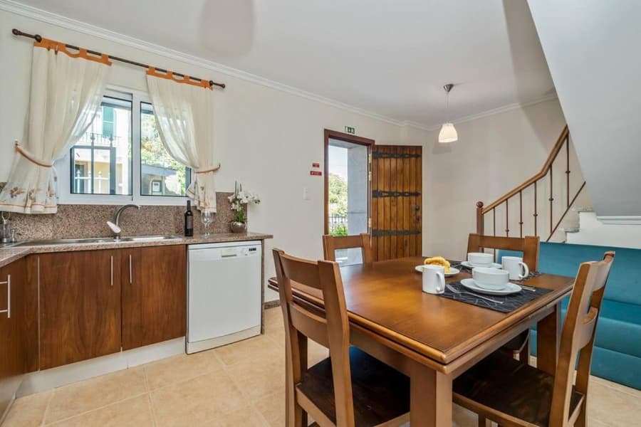 Casa do Palheiro Ribeirinho by Rent-a-key