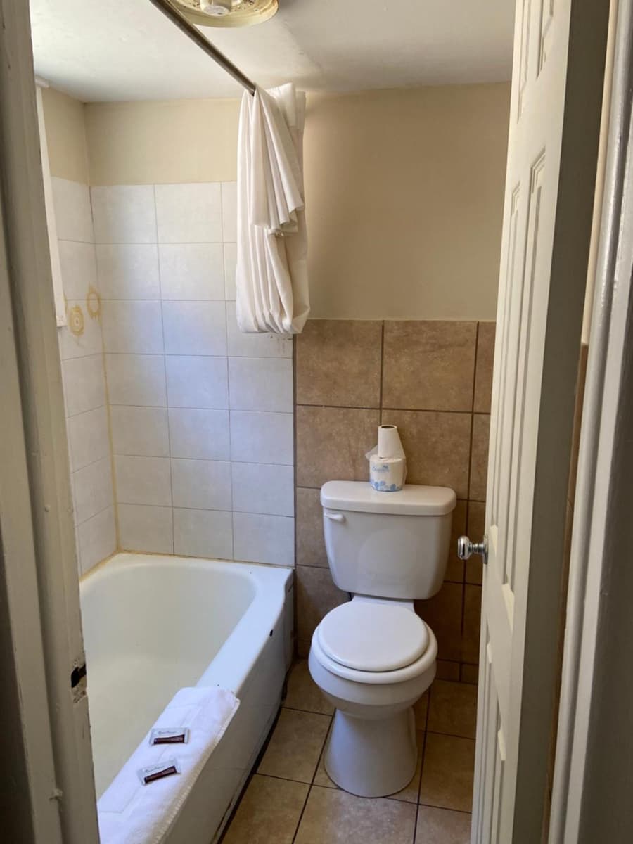 Glenstone place extended stay motel