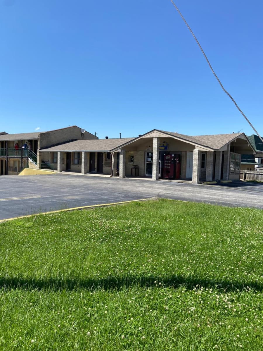 Glenstone place extended stay motel